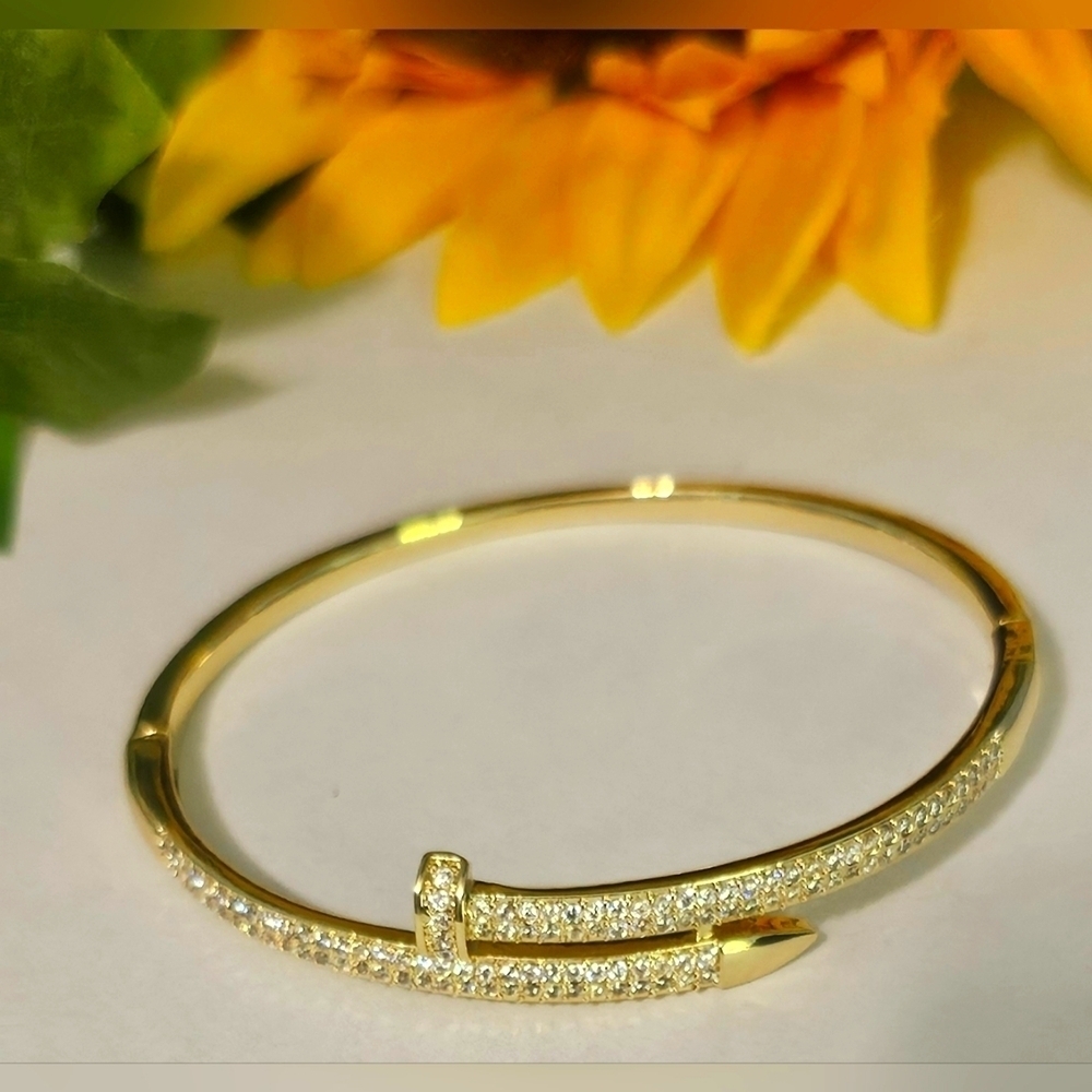 Nail Opening Women's Bracelet